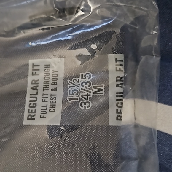 Calvin Klein Mens Herringbone Dress Shirt.BRAND NEW IN ORIGINAL PACKAGING!! - Picture 3 of 4